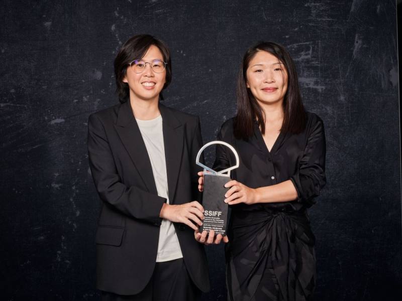 《春行》導演王品文（左）與彭紫惠獲得西班牙聖賽巴斯提安國際影展最佳導演銀貝殼獎